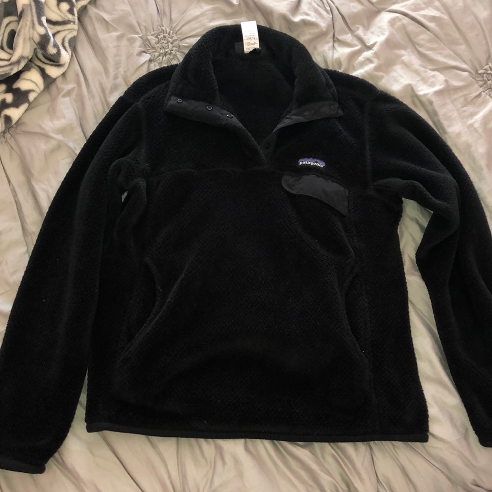Women’s Patagonia black retool fleece pullover
